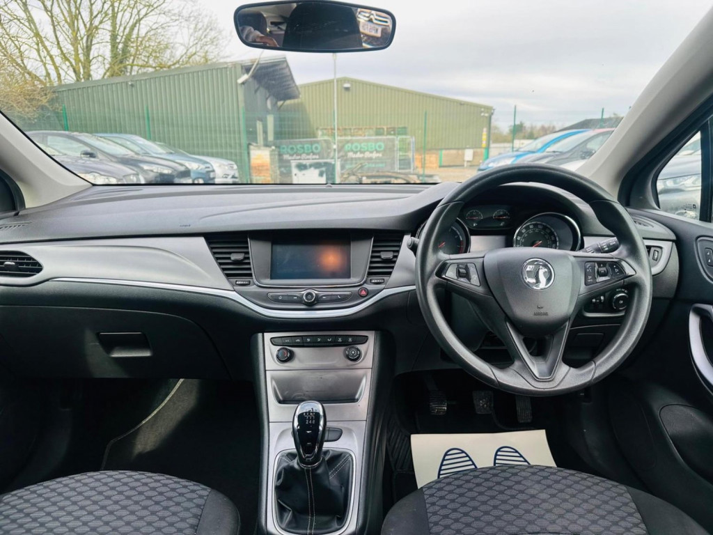VAUXHALL ASTRA