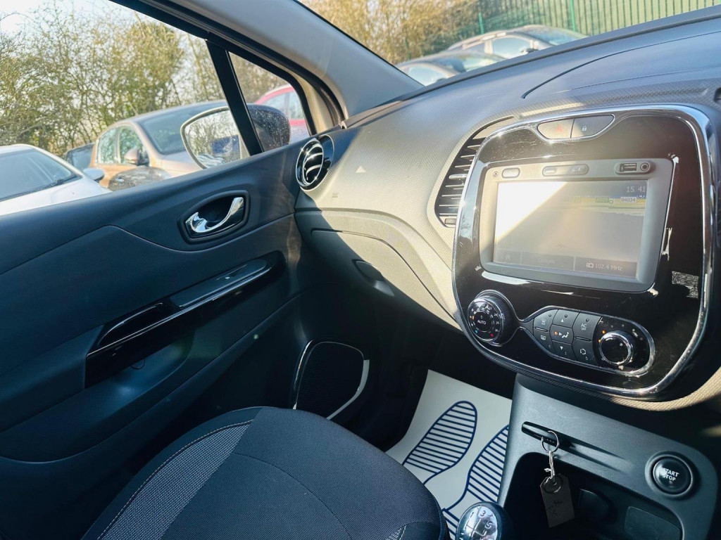 RENAULT CAPTUR