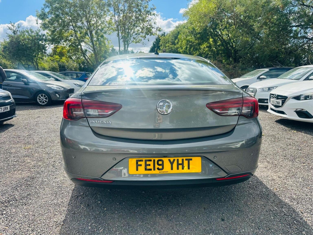 VAUXHALL INSIGNIA