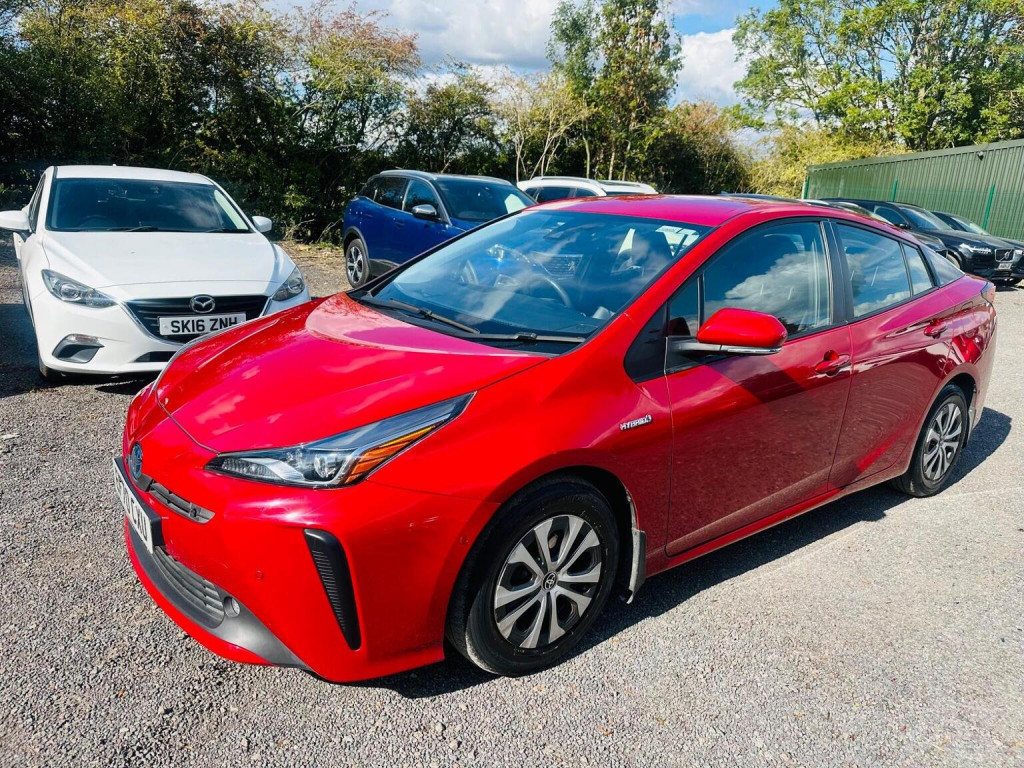 TOYOTA PRIUS