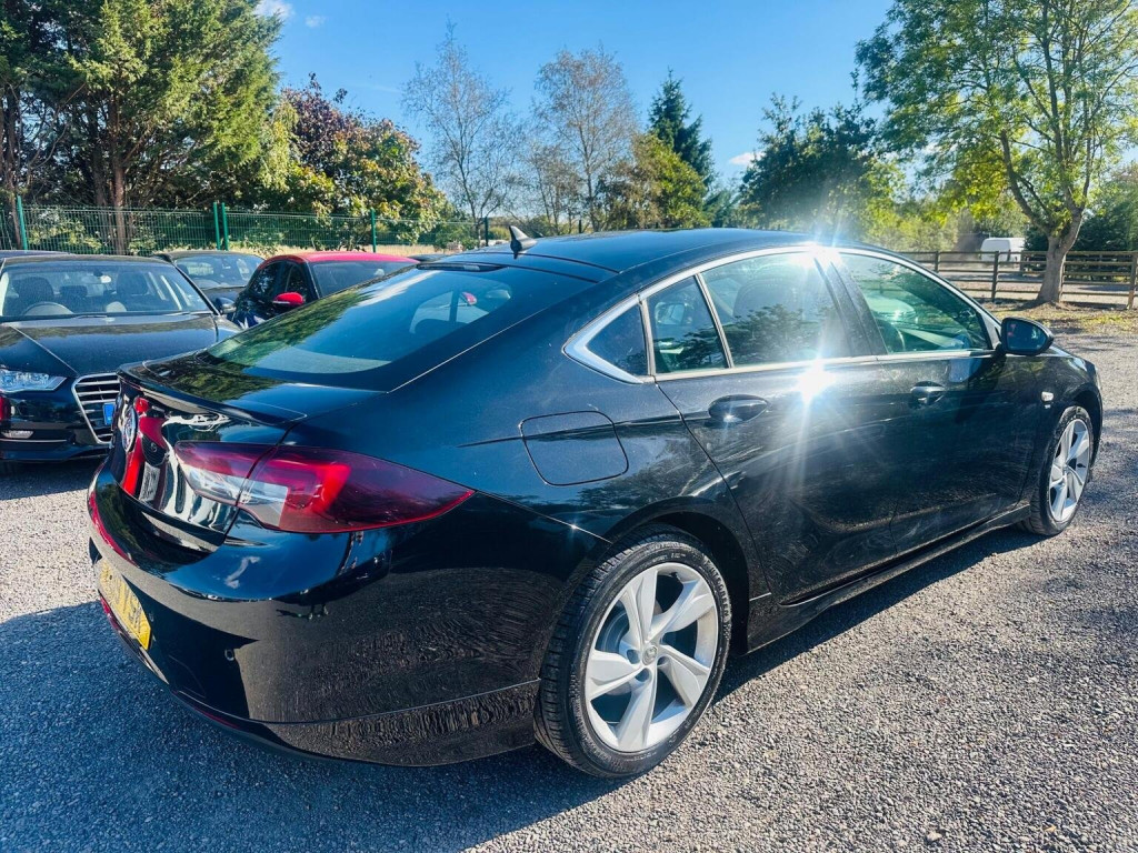 VAUXHALL INSIGNIA