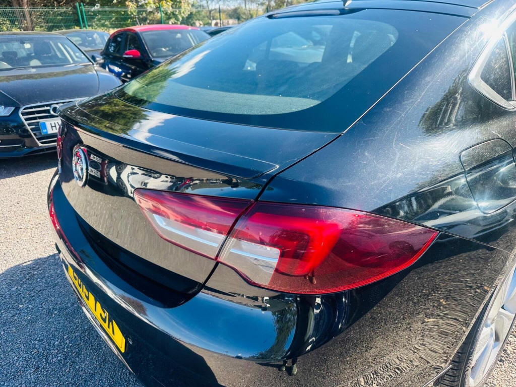 VAUXHALL INSIGNIA