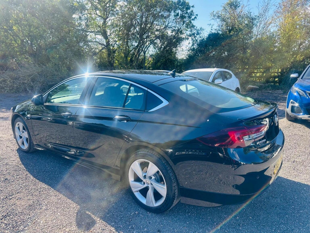 VAUXHALL INSIGNIA