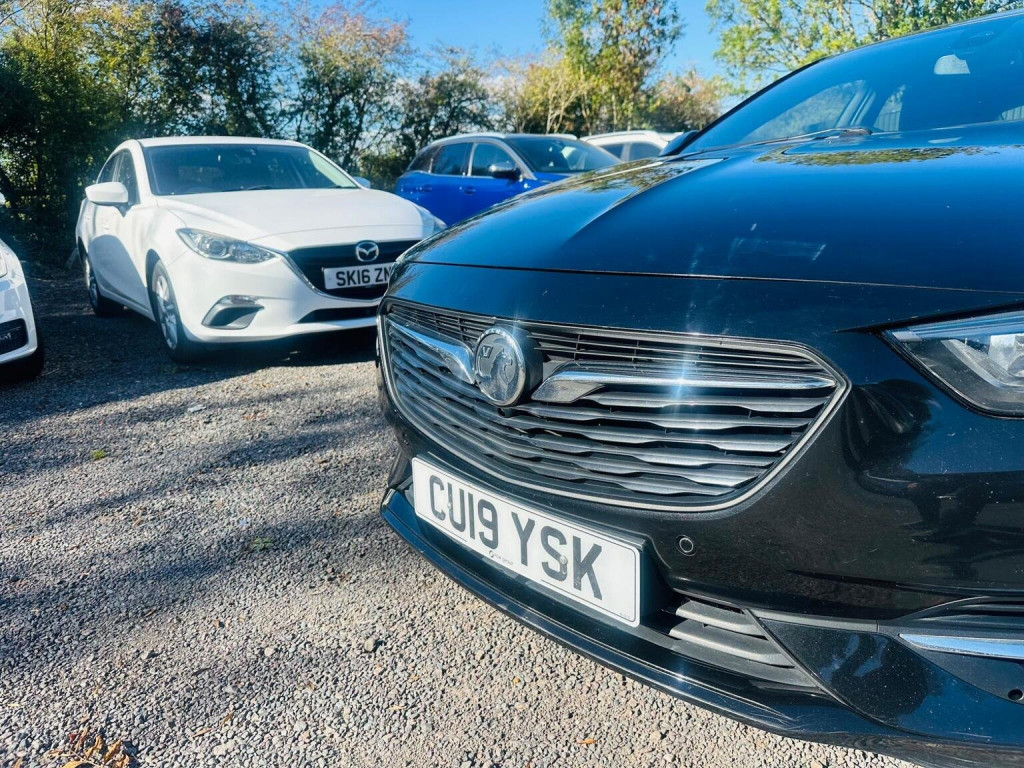 VAUXHALL INSIGNIA