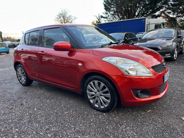 SUZUKI SWIFT