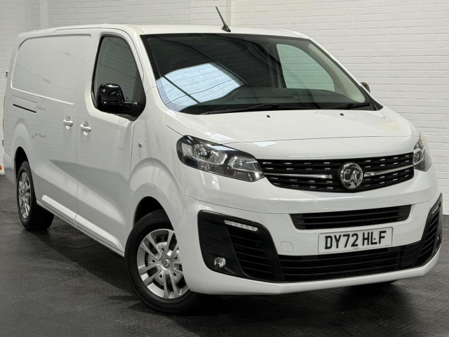 VAUXHALL VIVARO