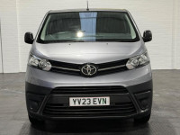 TOYOTA PROACE