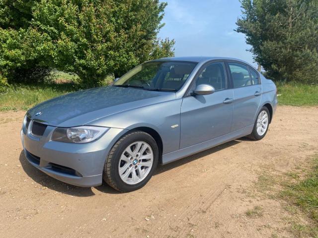 BMW 3 SERIES 2.0 320i SE Saloon