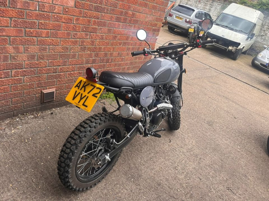 HERALD MOTOR CO MAVERICK