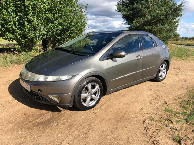 HONDA CIVIC 1.8 i-VTEC ES