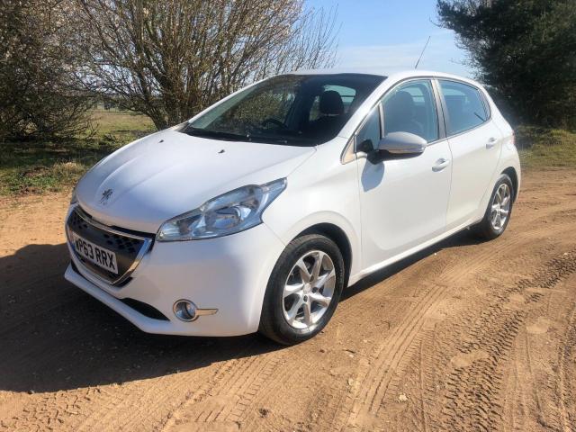 PEUGEOT 208 1.4 e-HDi Active