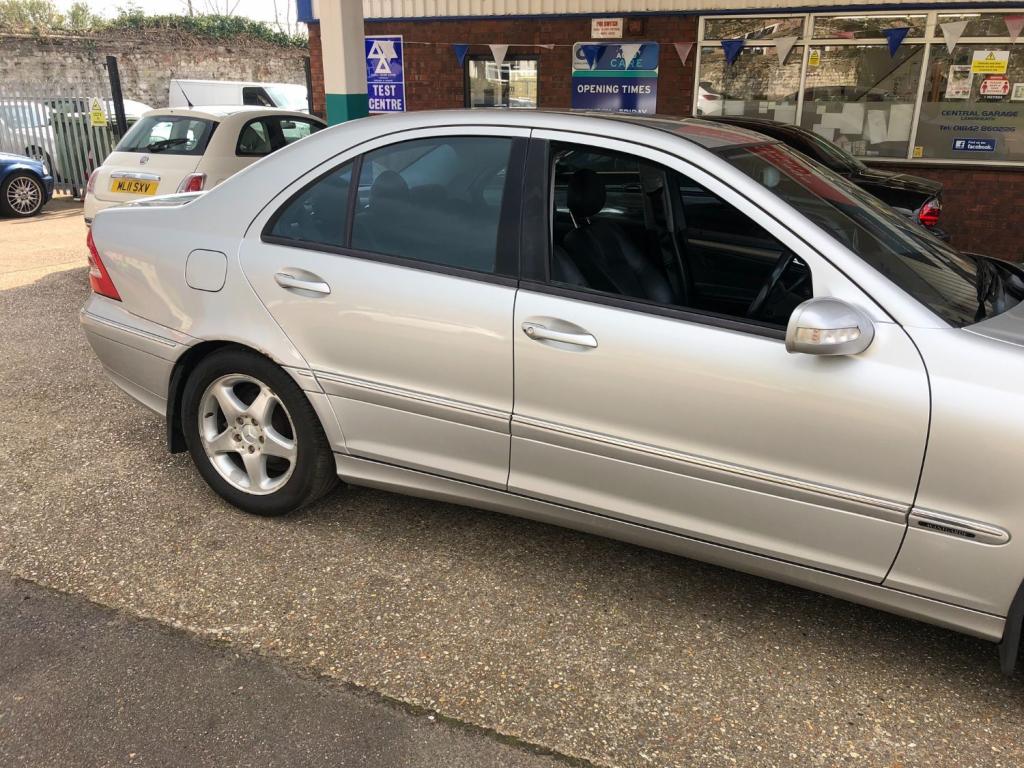 MERCEDES-BENZ C CLASS