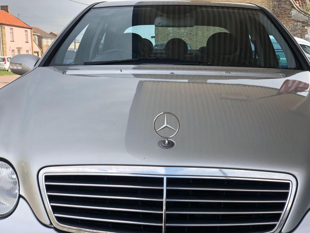 MERCEDES-BENZ C CLASS