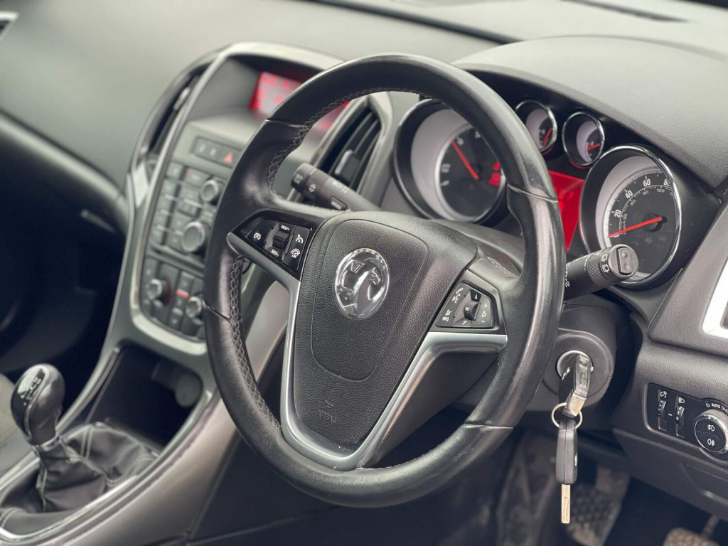 VAUXHALL ASTRA