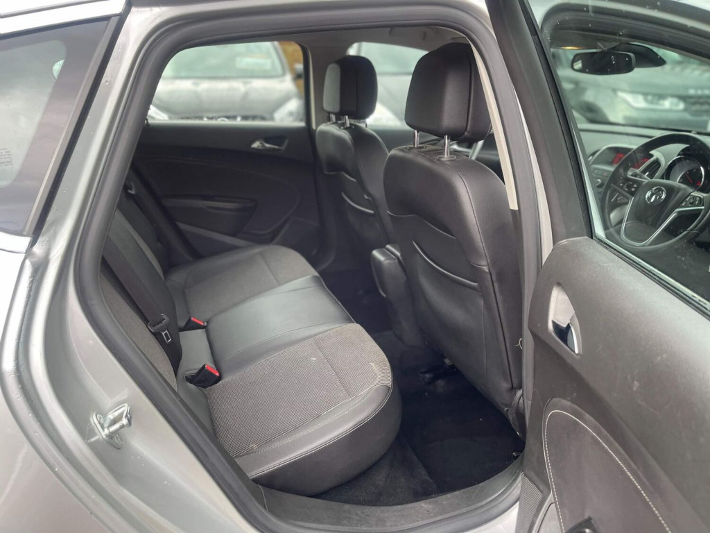 VAUXHALL ASTRA