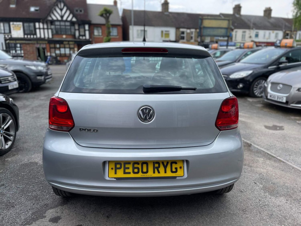 VOLKSWAGEN POLO