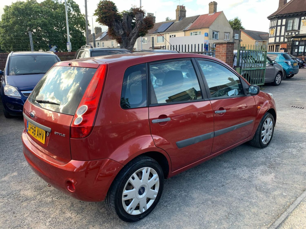 FORD FIESTA