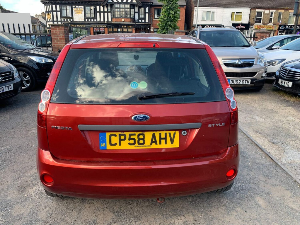 FORD FIESTA