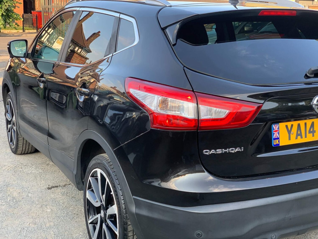 NISSAN QASHQAI