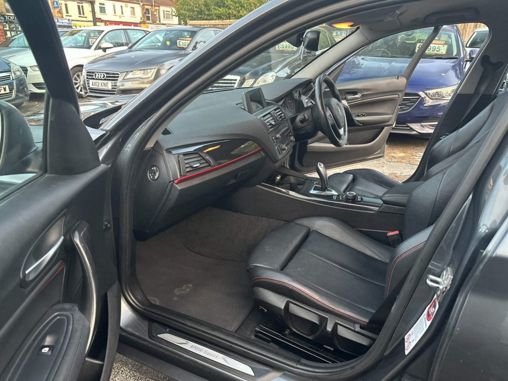 BMW 1 SERIES