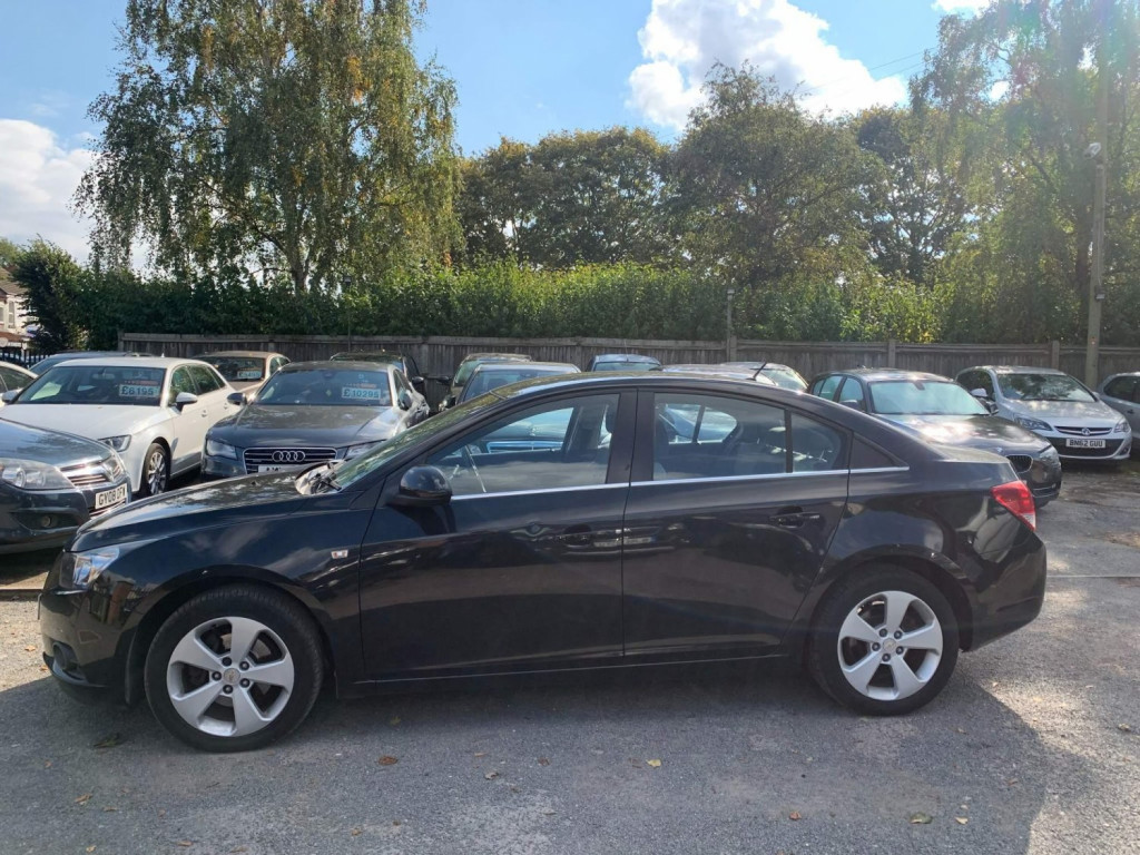 CHEVROLET CRUZE
