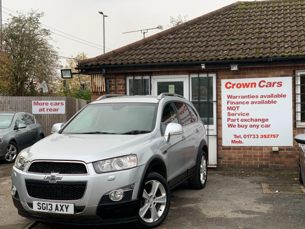 View CHEVROLET CAPTIVA 2.2 VCDi LTZ Auto 4WD Euro 5 5dr (7 Seats)