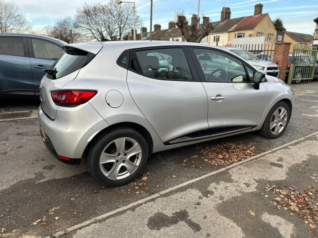 RENAULT CLIO