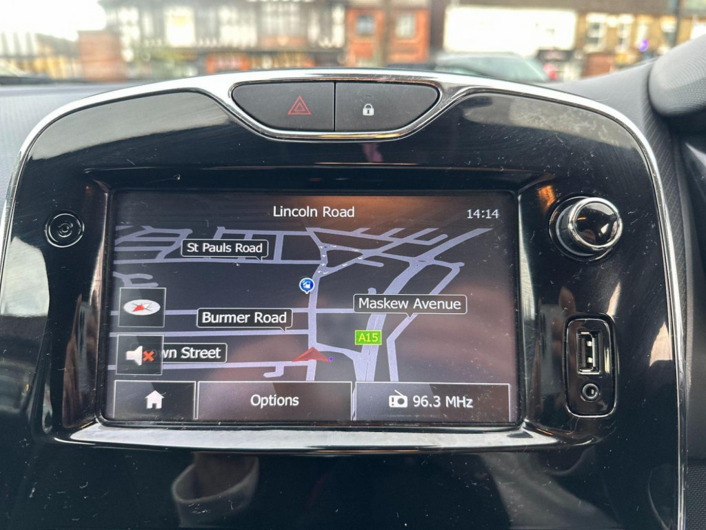 RENAULT CLIO