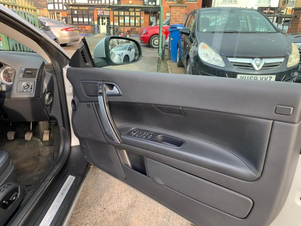 VOLVO C70