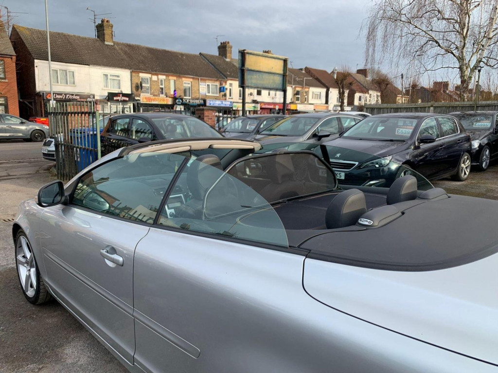 VOLVO C70