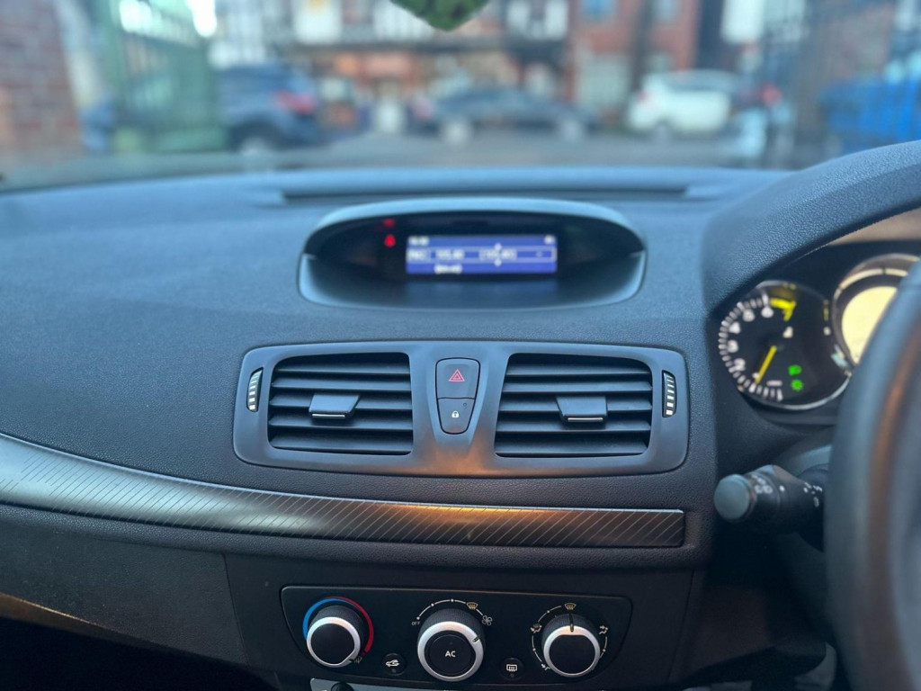 RENAULT MEGANE