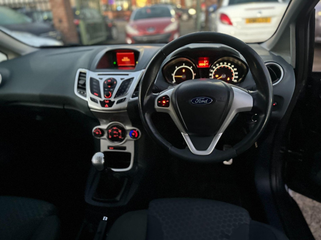 FORD FIESTA