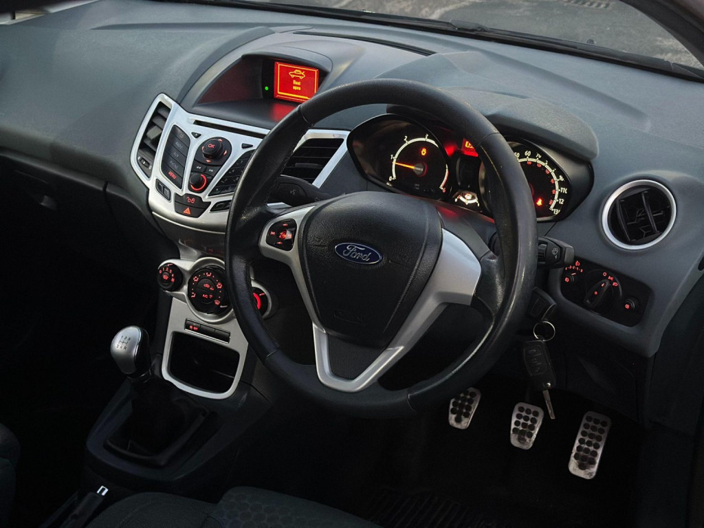FORD FIESTA