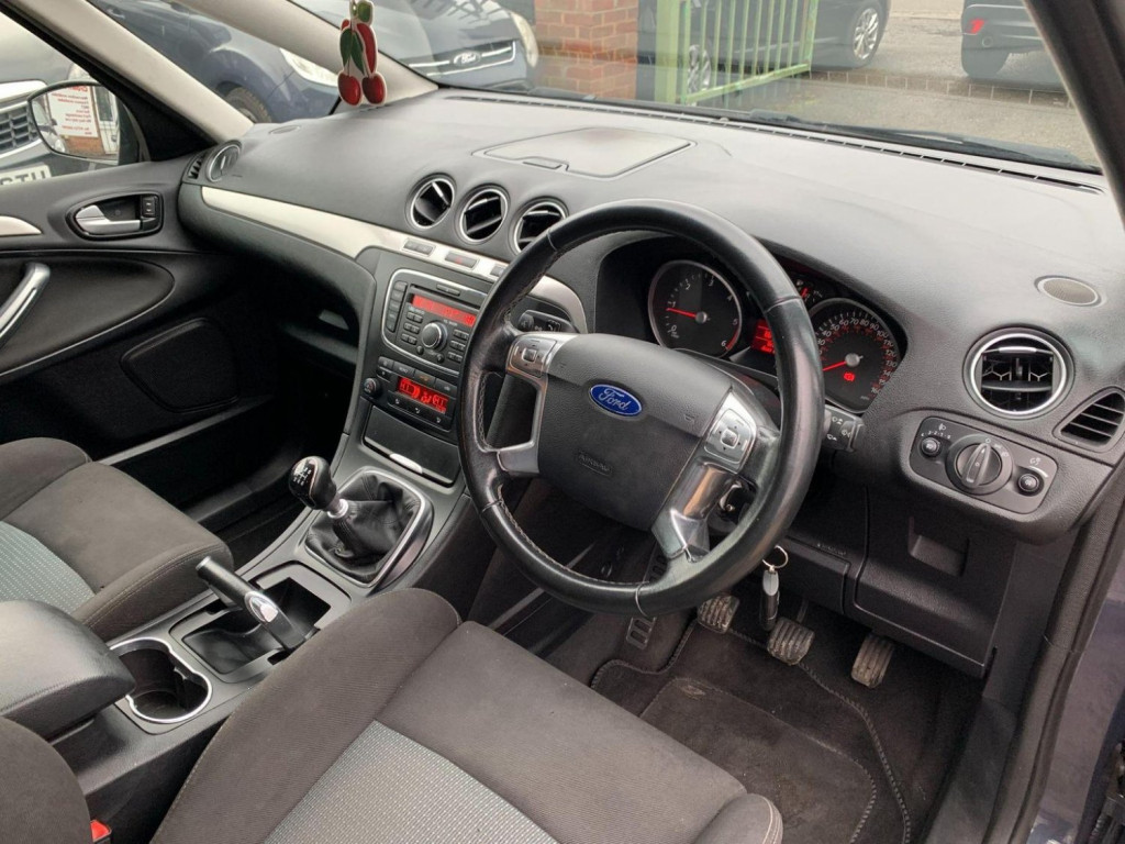 FORD S-MAX