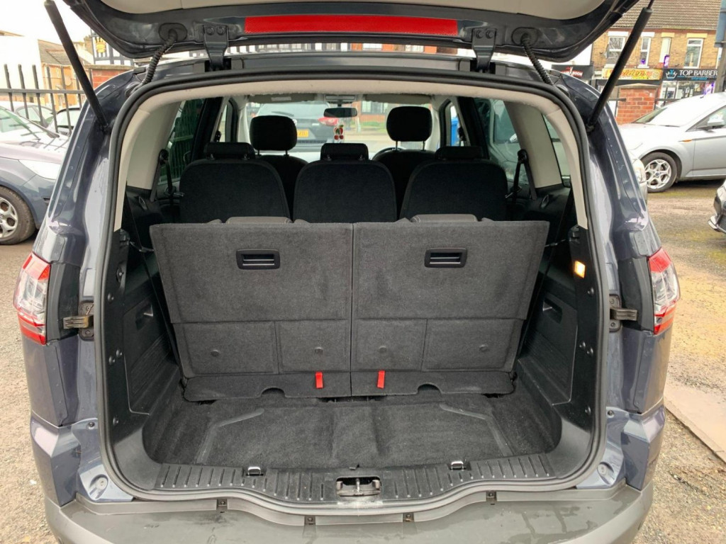 FORD S-MAX