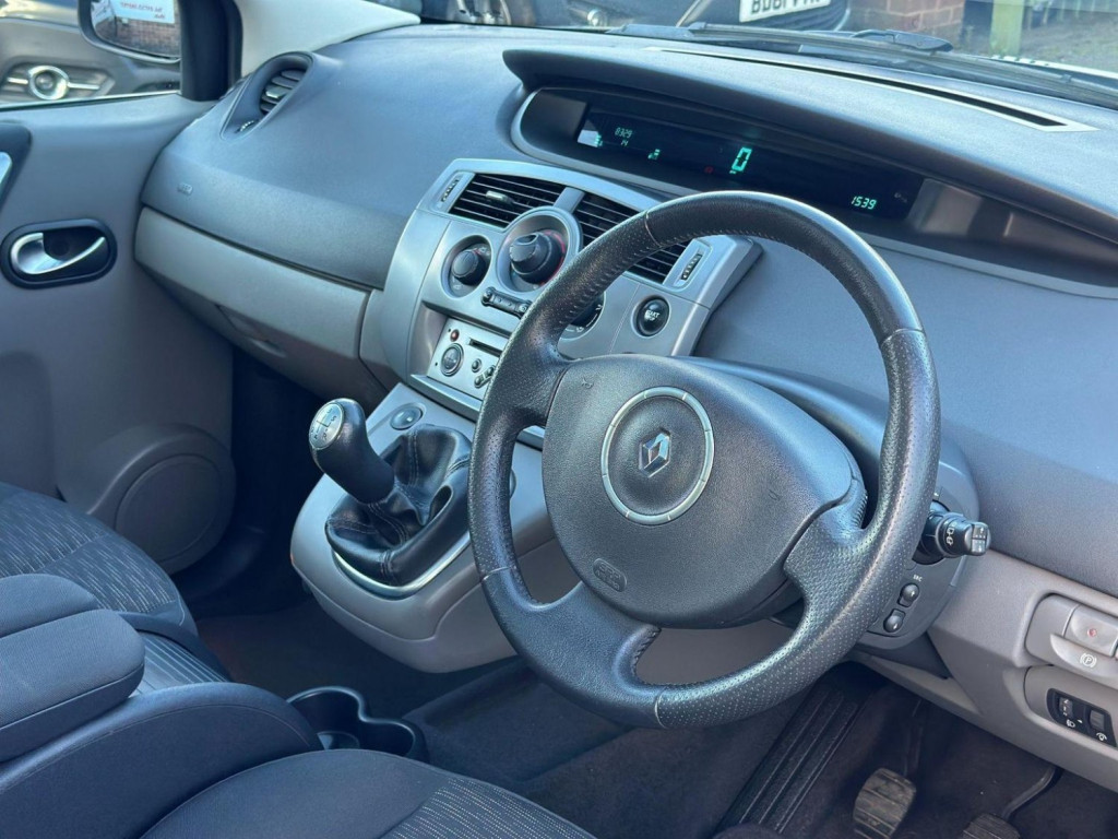 RENAULT SCENIC