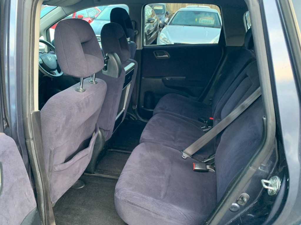 HONDA FR-V