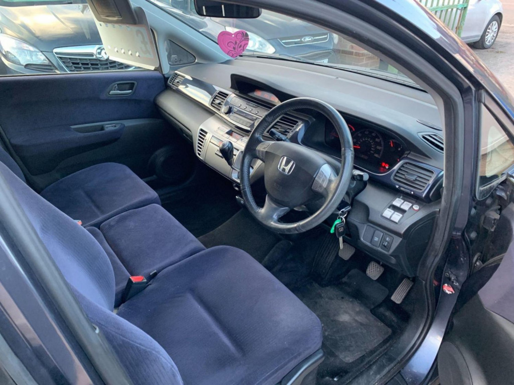HONDA FR-V