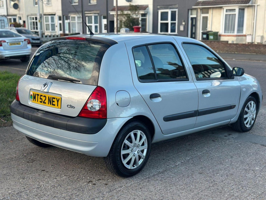 RENAULT CLIO
