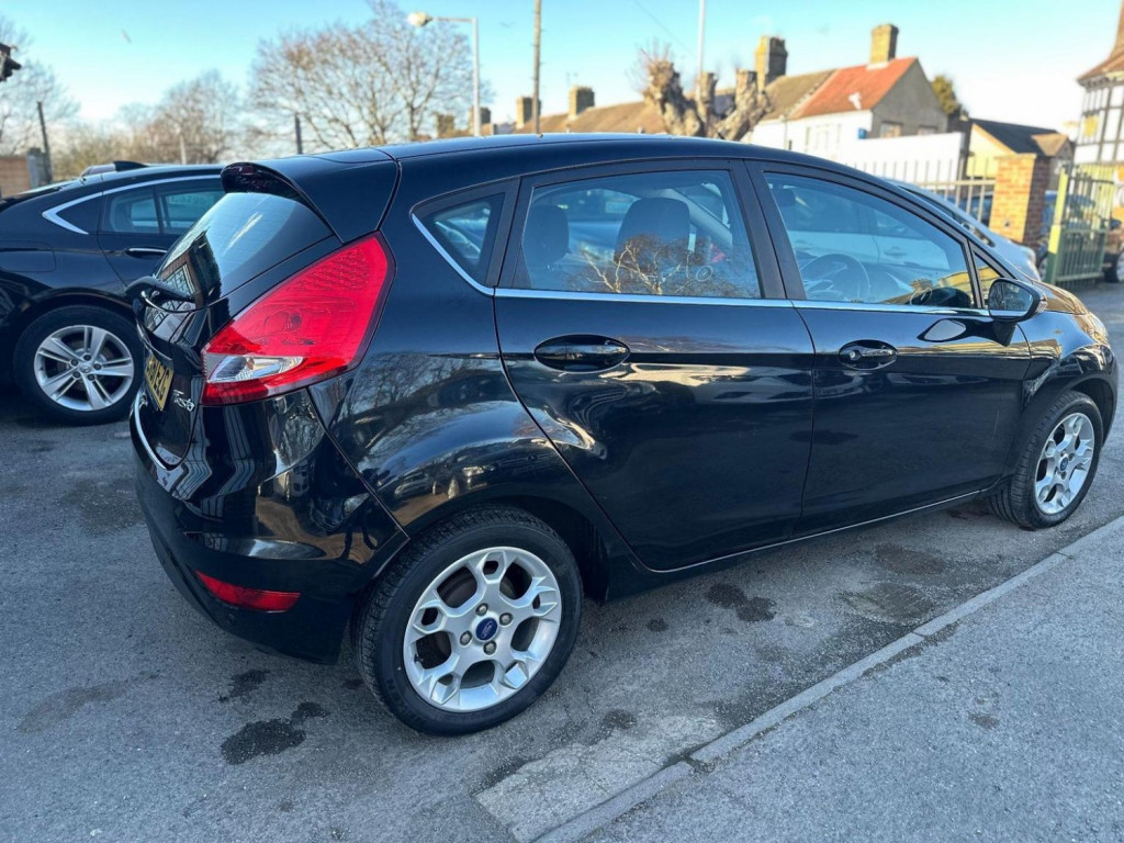 FORD FIESTA