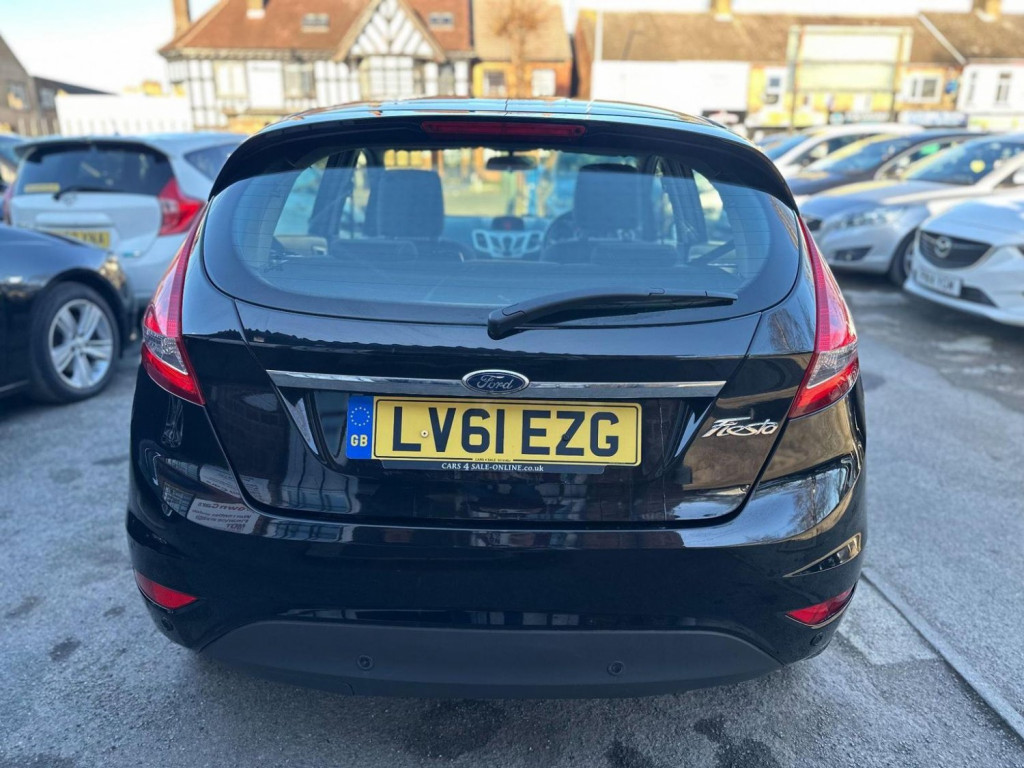 FORD FIESTA