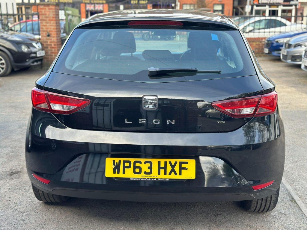 SEAT LEON