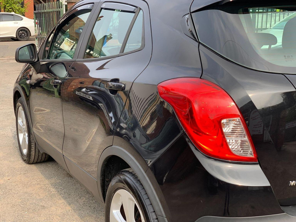 VAUXHALL MOKKA