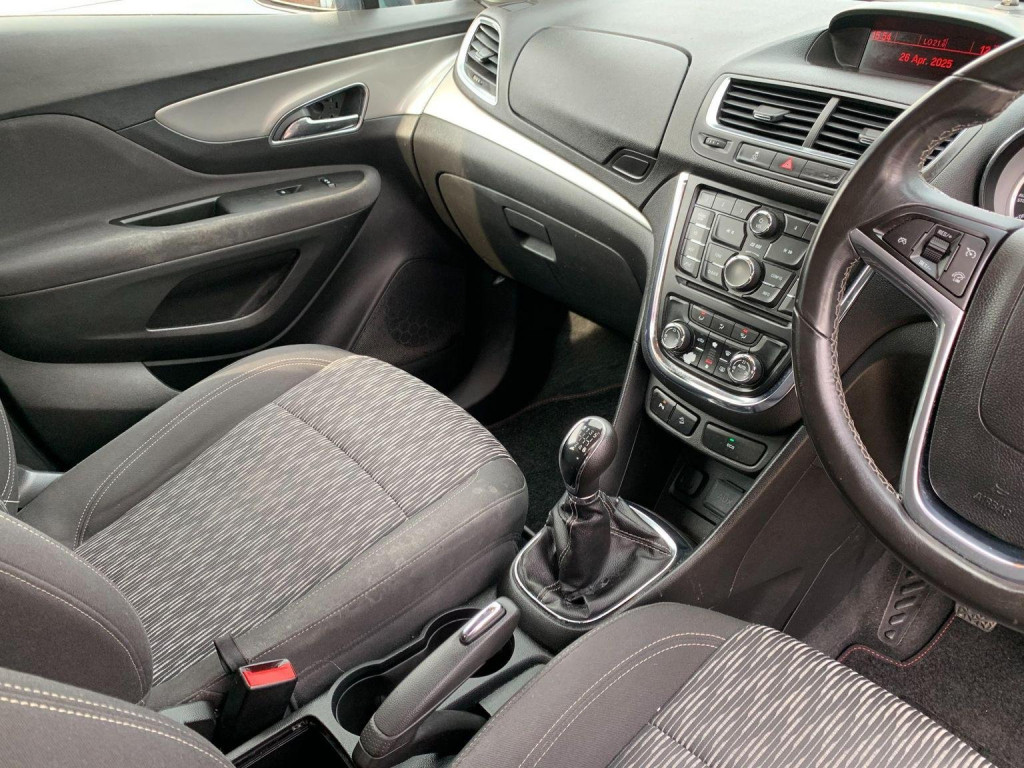 VAUXHALL MOKKA