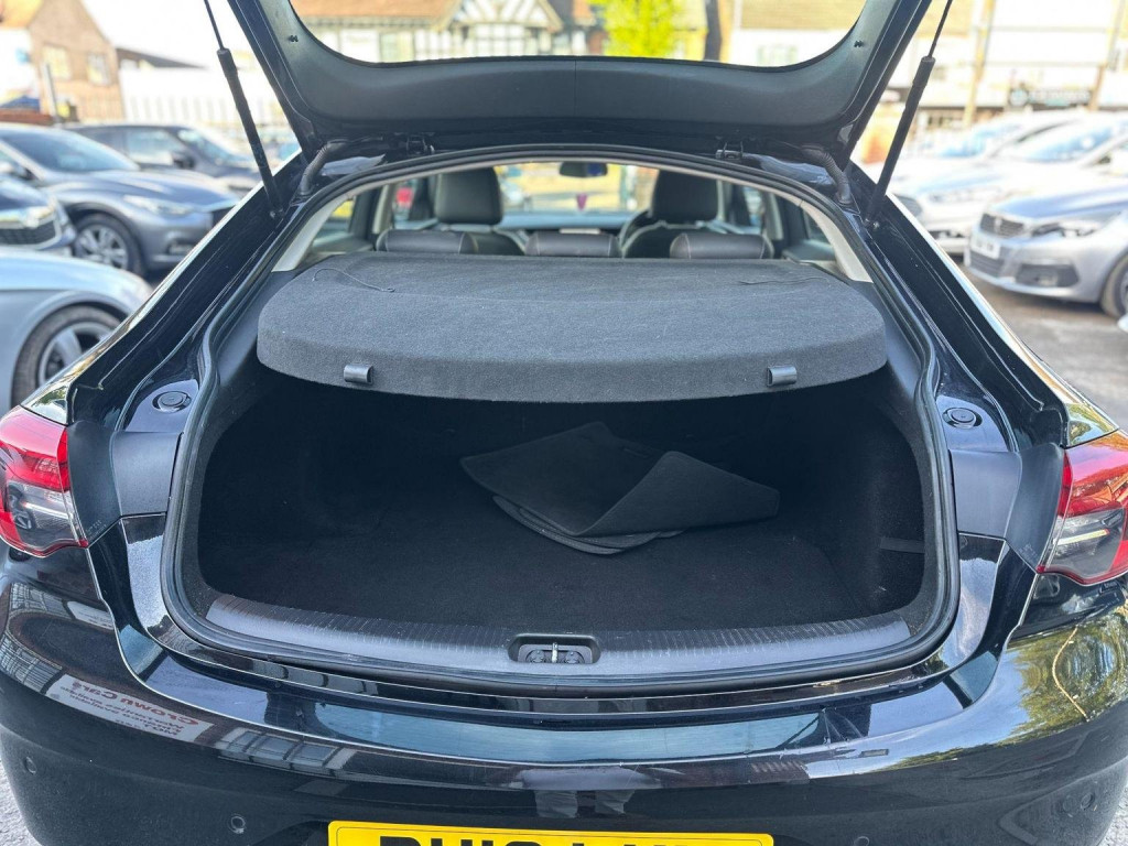 VAUXHALL INSIGNIA