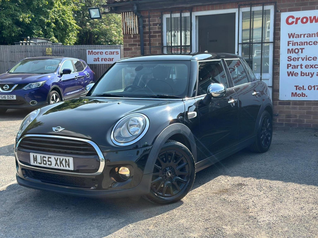 View MINI HATCH 1.5 Cooper D Euro 6 (s/s) 5dr