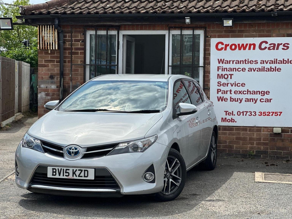 View TOYOTA AURIS 1.8 VVT-h Icon Plus CVT Euro 5 (s/s) 5dr