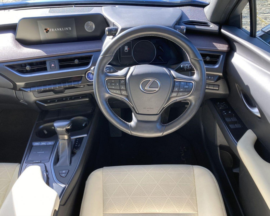 LEXUS UX 250H