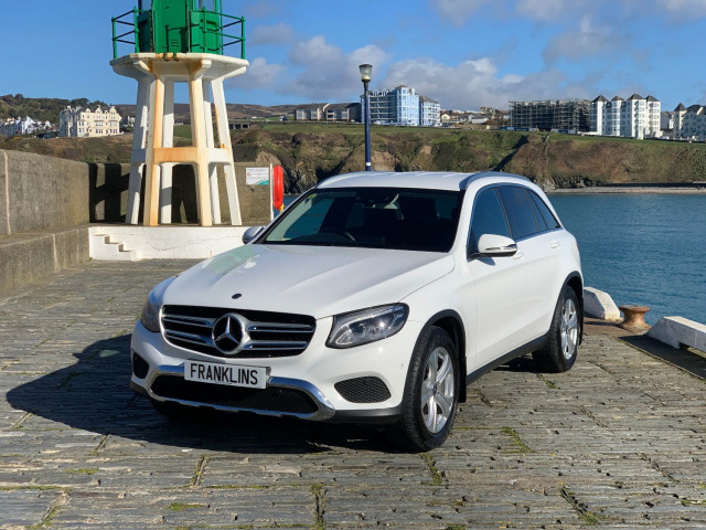 MERCEDES-BENZ GLC