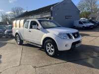 NISSAN NAVARA